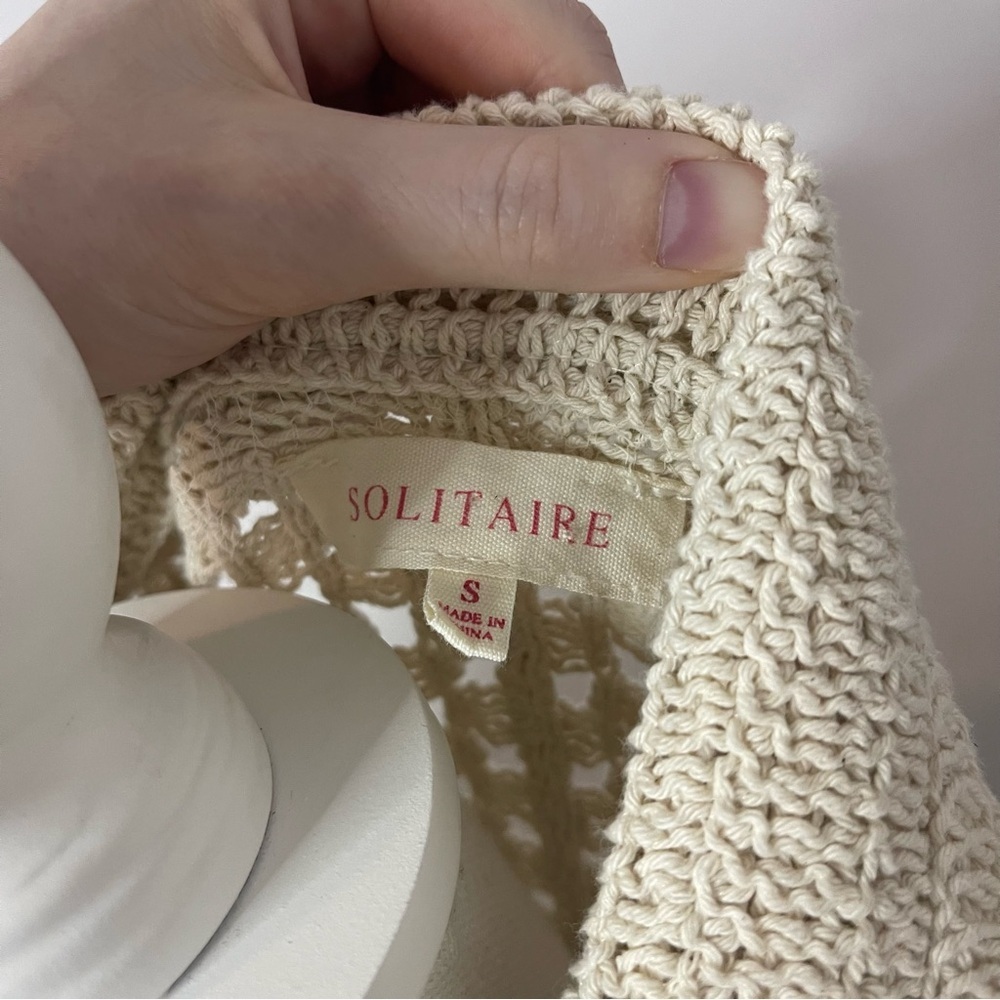 Solitaire Cream Crochet Collared Button-Up - Picture 6 of 7